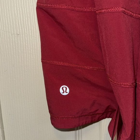 lululemon tennis skirt - Picture 3 of 4